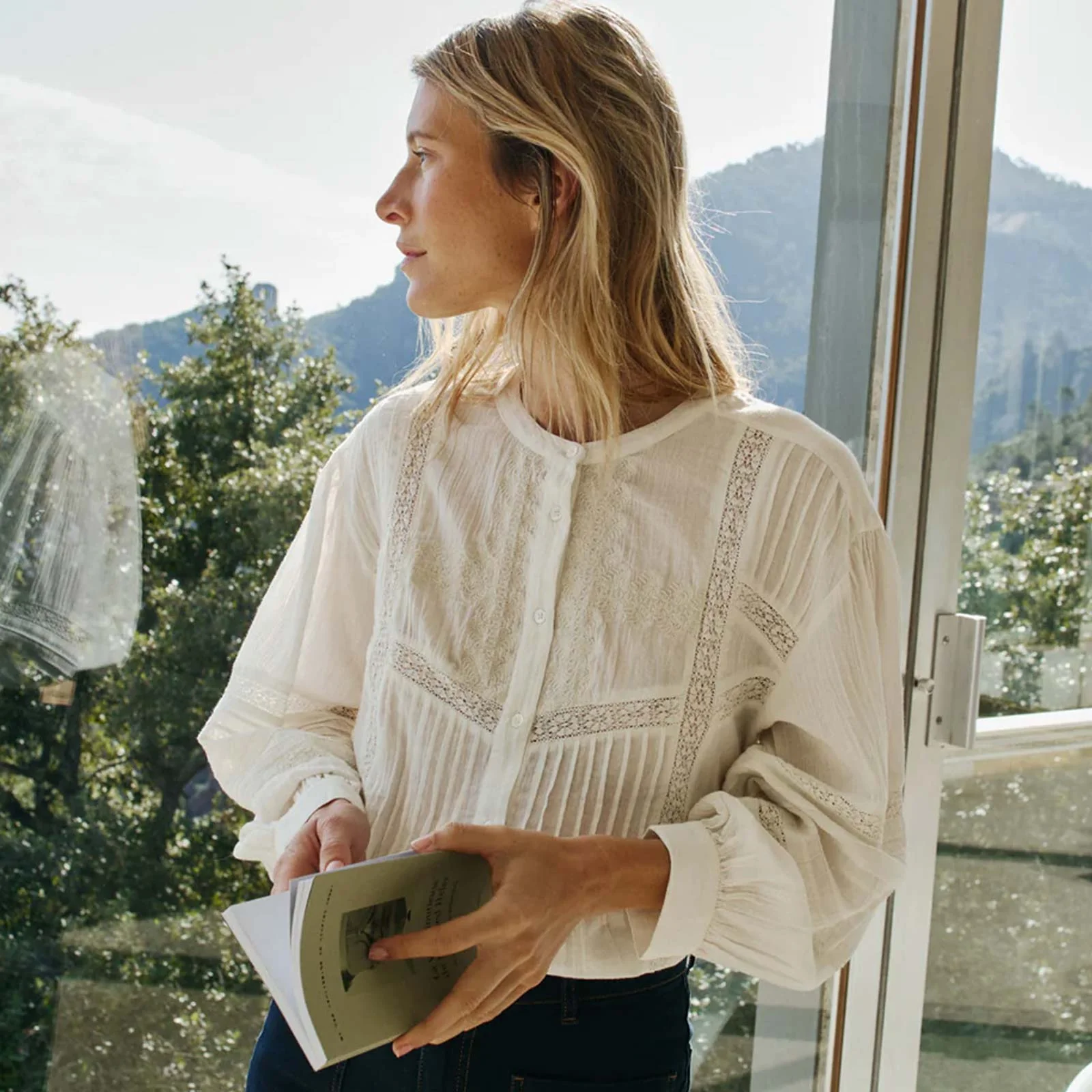 Embroidery Cotton Blouse blanco